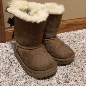 Toddler size 6 Bailey Bow Ugg boots